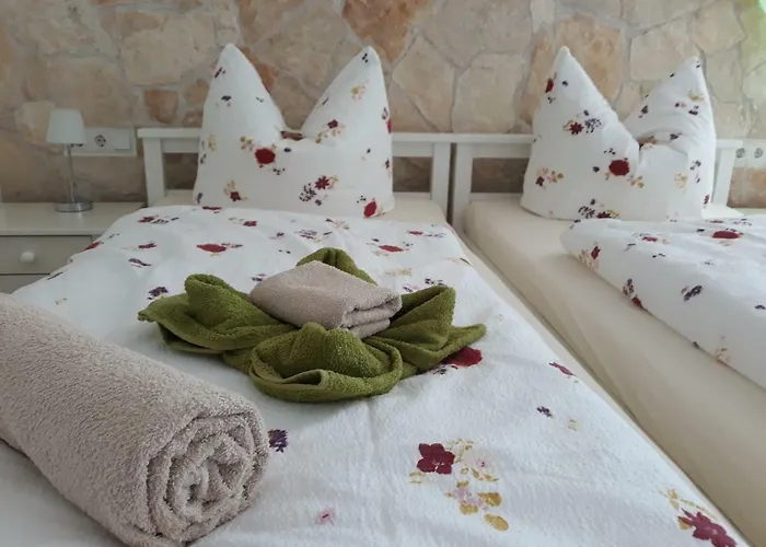 Vendégház Gaestehaus Wohngut 3*